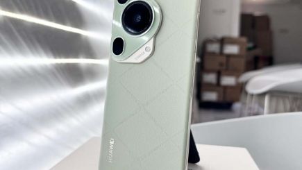 Siêu phẩm Huawei Pura 70 Ultra ra mắt với thiết kế da thuần chay, liệu Galaxy S24 Ultra còn giữ được ngôi vua?