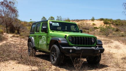 Jeep Wrangler trở lại Việt Nam từ 2.999 tỷ đồng, Ram 1500 mạnh 540 mã lực gây chú ý