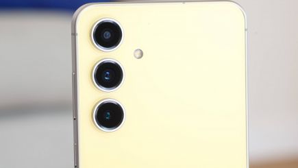 Đây là chiếc Galaxy S rẻ nhất tháng 10, thiết kế lẫn trang bị xịn sò giá chưa bằng 1/7 iPhone 18 Pro Max