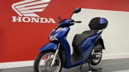 Tin xe máy hot 1/5: Honda ra mắt ‘ông hoàng xe ga’ SH 2024 màu mới đẹp long lanh, giá 101 triệu đồng
