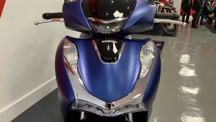 Honda ra mắt ‘vua xe ga’ SH 2024 màu xanh dương mới tuyệt đẹp: Có phanh ABS, giá 101,5 triệu đồng