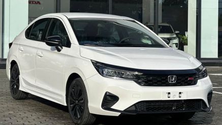 Giá lăn bánh Honda City giữa tháng 5/2025 ‘rẻ giật mình’, đại chiến Hyundai Accent và Toyota Vios
