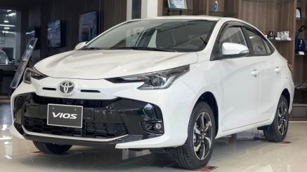 Toyota Vios có giá lăn bánh cực rẻ giữa tháng 5/2025, hạ knock-out cả Honda City và Hyundai Accent