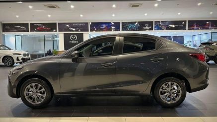 Quên Toyota Vios và Honda City đi, khách Việt ùn ùn săn đón mẫu sedan hạng B giá 398 triệu đồng này