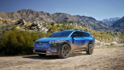 ‘Tân binh khủng long’ của Subaru xuất trận: SUV điện mạnh nhất từ trước đến nay, giá từ 1 tỷ đồng