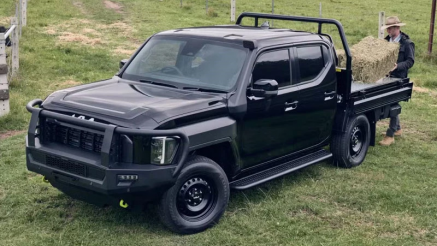 Tasman 2026 ra mắt: Bán tải đầu tiên của KIA gây sốt với giá từ 752 triệu, đe nẹt Ford Ranger