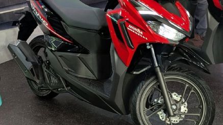 Tin xe máy 8/12: ‘Vua xe ga’ 125cc mới của Honda về đại lý giá 38,5 triệu đồng, đẹp hơn cả Air Blade