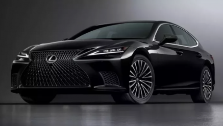 Lexus triệu hồi hơn 2.700 xe tại Việt Nam vì lỗi hệ thống hỗ trợ đỗ xe, cập nhật phần mềm miễn phí