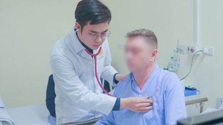 Ngưng tim khi chơi pickleball tại Hà Nội, người đàn ông nước ngoài được cứu sống thần kỳ