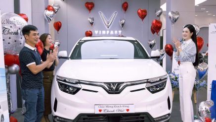VinFast triển khai chiến dịch “Mãnh liệt vì tương lai Xanh”, hỗ trợ toàn dân chuyển đổi sang xe điện