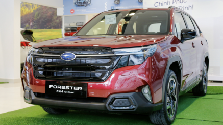 SUV Nhật xả kho giá sốc: Subaru Forester giảm hơn 300 triệu đồng, bản thấp nhất chỉ còn 829 triệu