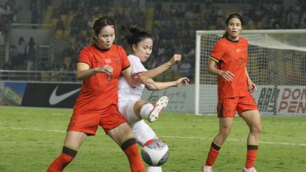 Kết quả bóng đá ĐT nữ Việt Nam vs ĐT nữ Trung Quốc: Thanh Nhã khiến chủ nhà 'toát mồ hôi'?