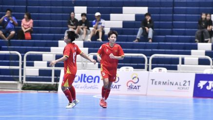 Tin bóng đá trong nước 28/2: ĐT Việt Nam thua đau Thái Lan; Bùi Tiến Dũng cập bến châu Âu