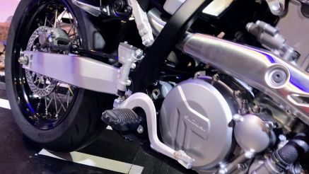 Tin xe máy 4/3: ‘Huyền thoại côn tay’ mới của Suzuki ra mắt, đẳng cấp hơn Honda Winner R, giá dễ mua