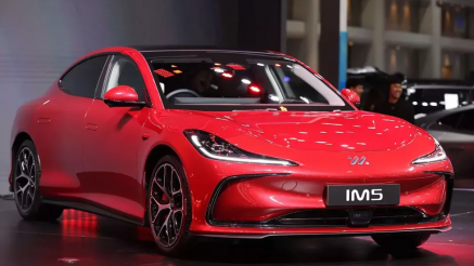 Tham vọng ‘soán ngôi’ Toyota Camry: MG ‘trình làng’ mẫu sedan điện hạng D mới đẹp không tỳ vết