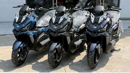 Tin xe trưa 26/3: Đối thủ ‘một 9 một 10’ của Honda SH chính thức ra mắt, giá chỉ ngang với Air Blade