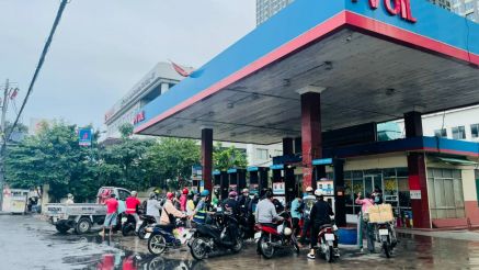 Tin 'hot' ngày 11/4: Giá xăng dầu cập nhật mới nhất, Honda Vision xếp sau 2 mẫu xe ga về tiết kiệm