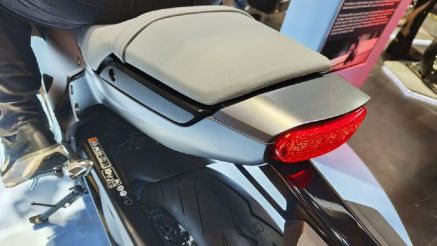 Tin xăng dầu mới nhất: Quên giá xăng RON 92 và RON 95 đi, Honda ra mắt xe máy mới không cần đổ xăng