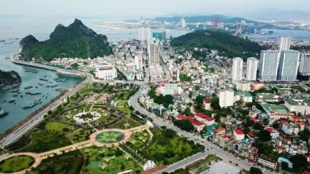 Chạm ngưỡng 250 - 300 triệu đồng/m2, bất động sản Hạ Long đã “ngang cơ” nhà phố Hà Nội