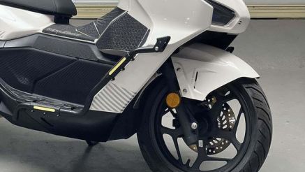 Tin xe hot 22/4: Honda mở bán ‘đàn em’ của SH, có ABS 2 kênh vượt trội Air Blade, giá 62 triệu đồng