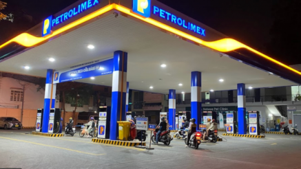Giá xăng dầu tối nay ngày 9/5: Dầu diesel, xăng RON 92 và RON 95 ‘rẻ ngang bánh mì’, giá lăn bánh Kia K5 giảm sâu