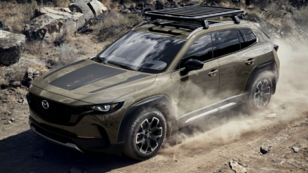 Mazda CX-50 lần đầu xuất hiện tại Việt Nam: ‘Đối thủ’ mới của Subaru Forester, AWD tiêu chuẩn