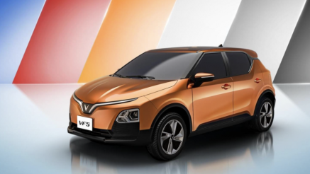 VinFast VF 5 ‘thống lĩnh’ phân khúc SUV hạng A, bỏ xa Kia Sonet và  Toyota Raize