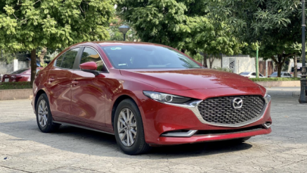 Mazda3 ‘độc chiếm’ ngai vàng, tiếp tục nới rộng khoảng cách với Honda Civic và Hyundai Elantra