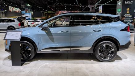 Kia chính thức ra mắt mẫu SUV 5 chỗ đẹp long lanh giá 839 triệu đồng: Xé vé Mazda CX-5 và Honda CR-V