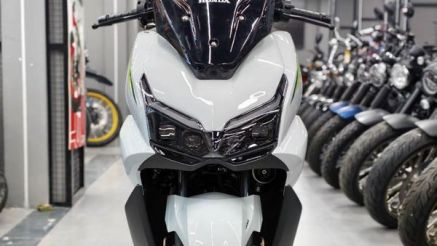 Tin xe trưa 10/9: Honda mở bán ‘vua xe ga’ 150cc mới có ABS 2 kênh và TCS như SH, giá 58 triệu đồng ngang Air Blade