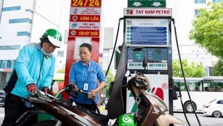 Giá xăng dầu chiều nay 19/9: Xăng E10 RON 95 lên 25.630 đồng/lít, E5 RON 92 sắp ‘đụng trần’, giá đầy bình các mẫu xe số