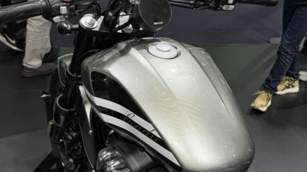 ‘Vua côn tay’ mới ra mắt: Động cơ khỏe hơn Yamaha Exciter, ABS 2 kênh và TCS ăn đứt Honda Winner R, giá 59,5 triệu đồng