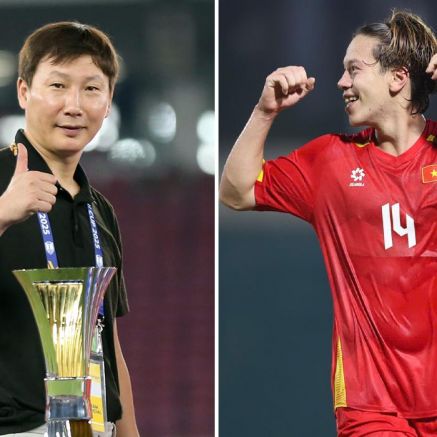Tin bóng đá tối 6/1: Trụ cột U23 Việt Nam đi vào lịch sử; HLV Kim Sang Sik nhận 'món quà lớn'