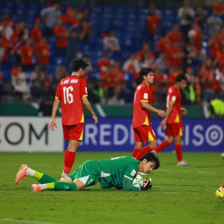 Cao Văn Bình gây sốt sau U23 châu Á 2026, hiện tượng của U23 Việt Nam khoe cơ bụng 6 múi như tạc