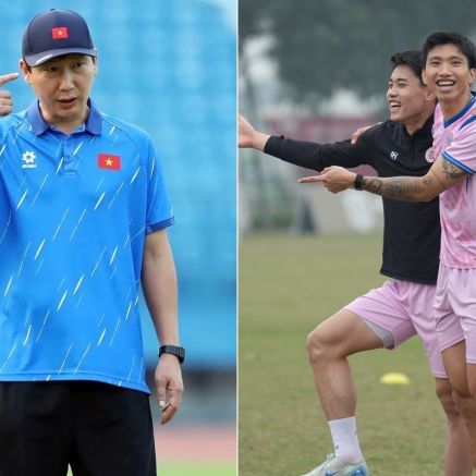 Đoàn Văn Hậu 'sát cánh' cùng Đình Bắc, HLV Kim Sang Sik mừng thầm trước ngày ĐT Việt Nam hội quân