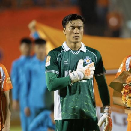 Cựu vương V.League hết kiên nhẫn, Bùi Tiến Dũng mất suất vào tay người cũ ĐT Việt Nam