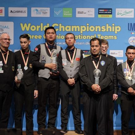 Đánh bại chủ nhà Đức, ĐT Việt Nam lần thứ 2 giành chức vô địch Thế giới Carom 3 băng