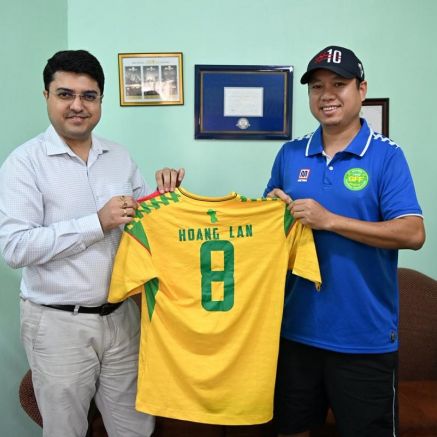 Chính thức có HLV Việt Nam đầu tiên làm việc ở Nam Mỹ, từng nhiều năm gắn bó với V.League