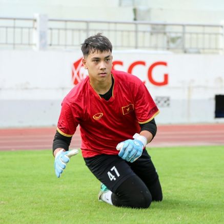 Sao Việt kiều được bổ sung cấp tốc lên U19 Việt Nam: Phát triển ở Tây Ban Nha, cạnh tranh với Nhật Ka