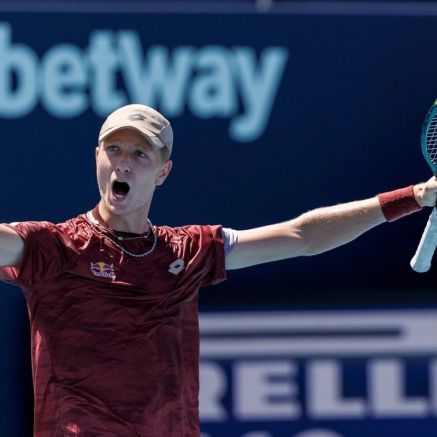 Lịch thi đấu Tứ kết Miami Open 2026 ngày 26/3: Đàn em Alcaraz gặp khó, hai hạt giống đối đầu