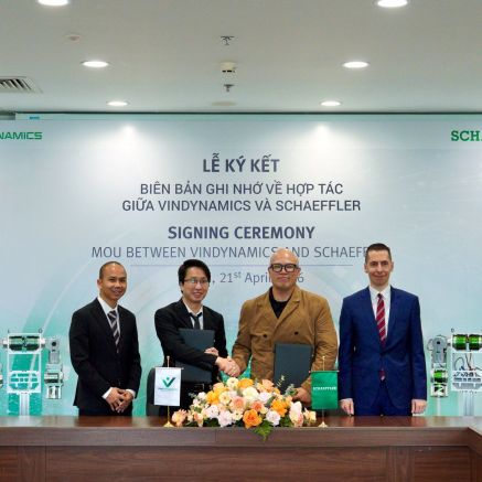 VINDYNAMICS HỢP TÁC VỚI TẬP ĐOÀN SCHAEFFLER PHÁT TRIỂN ROBOT HÌNH NGƯỜI