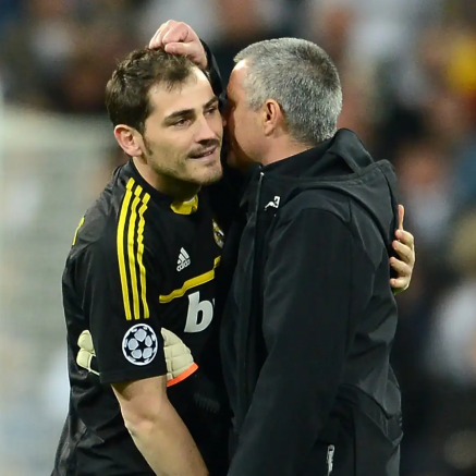 Huyền thoại Real Madrid công khai phản đối Jose Mourinho trở lại Bernabeu