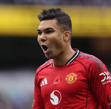 Casemiro chỉ ra “vấn đề lớn” của Man Utd, ủng hộ Michael Carrick làm HLV trưởng