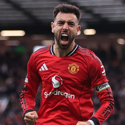 Bruno Fernandes san bằng kỷ lục của Thierry Henry và De Bruyne, quyết lập cột mốc lịch sử Ngoại hạng Anh