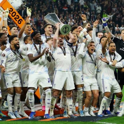 Aston Villa vô địch Europa League: Chấm dứt 30 năm khát danh hiệu, Emery lập kỳ tích châu Âu