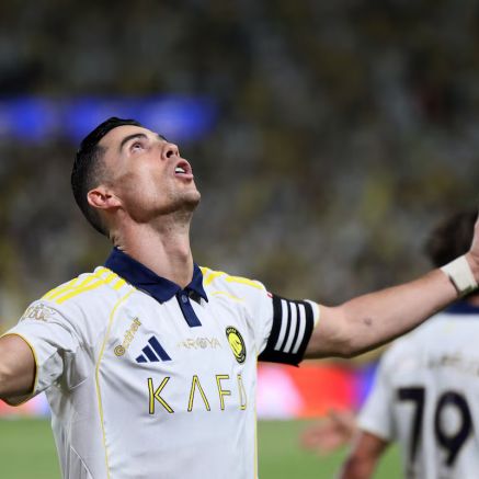 Ronaldo lập cú đúp, Al Nassr vô địch Saudi Pro League sau nhiều năm chờ đợi
