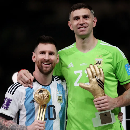Argentina khủng hoảng lực lượng trước World Cup 2026: Messi nghi chấn thương, Emiliano Martinez gãy ngón tay