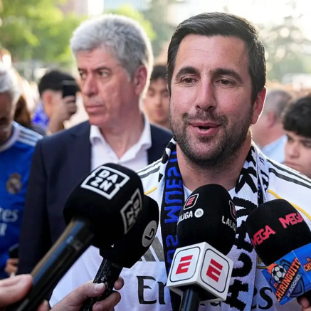 Ứng viên chủ tịch Real Madrid gây sốc: “Đã có sẵn 2 siêu sao quốc tế ký hợp đồng”