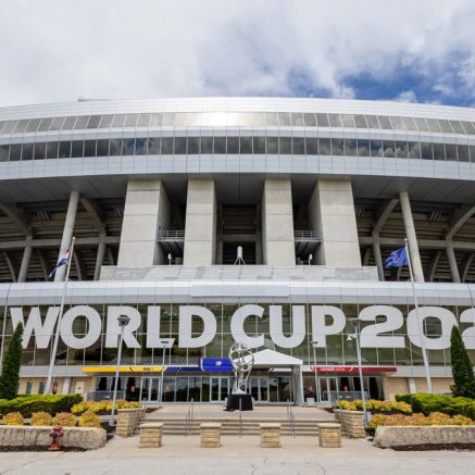 Vì sao các sân vận động World Cup 2026 đồng loạt đổi tên trước ngày khai mạc?