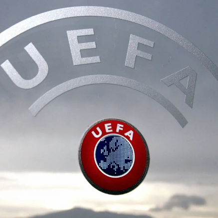 Cập nhật BXH UEFA: Bayern vượt Real Madrid, Arsenal thăng tiến, MU bật khỏi top 20